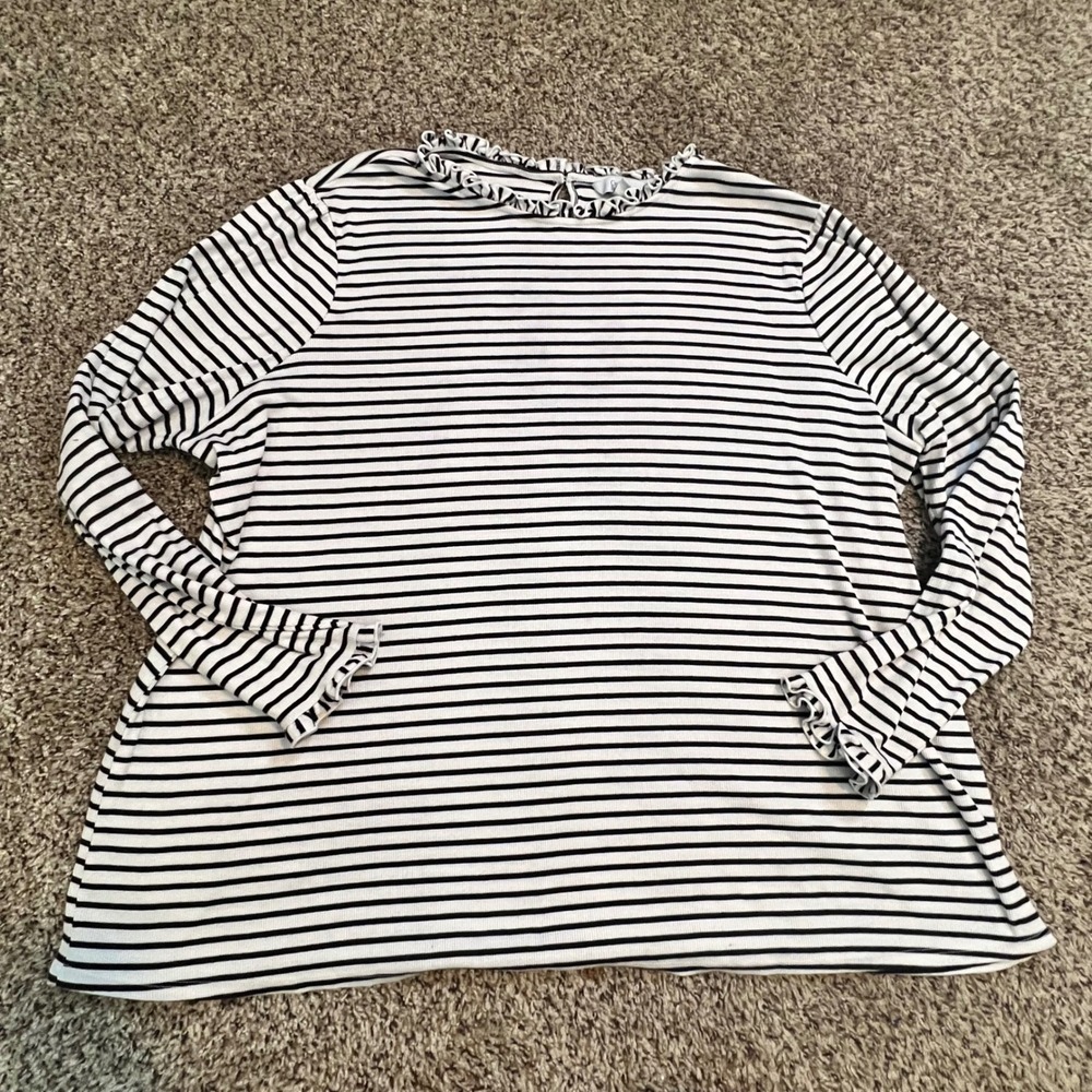Croft & Barrow Women Plus 4X Striped Ruffle Neck Ribbed Long Sleeve Black White